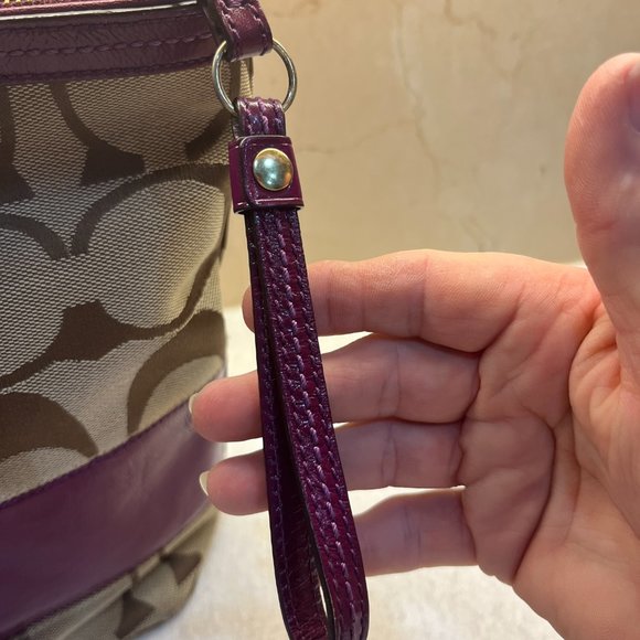 Coach Chelsea Purse tote bag zipper top No D0868-1242 Orchid color inside EUC - Picture 5 of 12